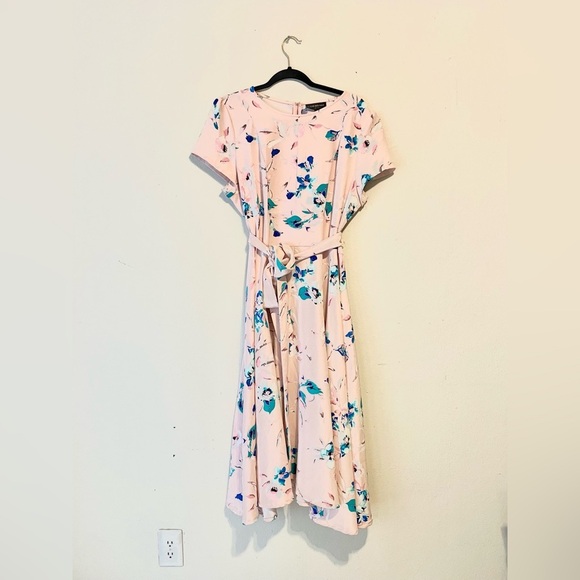 Lane Bryant Light Pink Floral Short Sleeve Dress size 16 tie waist - Picture 4 of 10